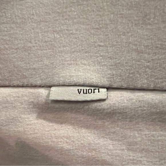 Vuori Elevation Trouser Dreamknit Move Pleated Pants Ecru Heather Small - Picture 5 of 6